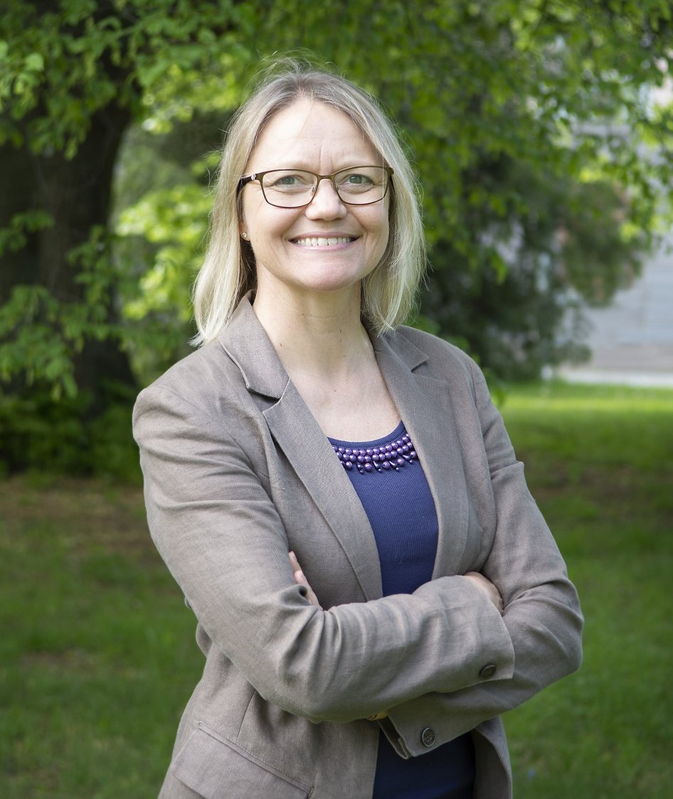 Johanna Mesch, professor i teckenspråk på institutionen för lingvistik vid Stockholms universitet. Foto: Ingmarie Andersson.